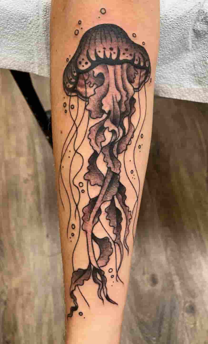 Jellyfish black and gray tattoo